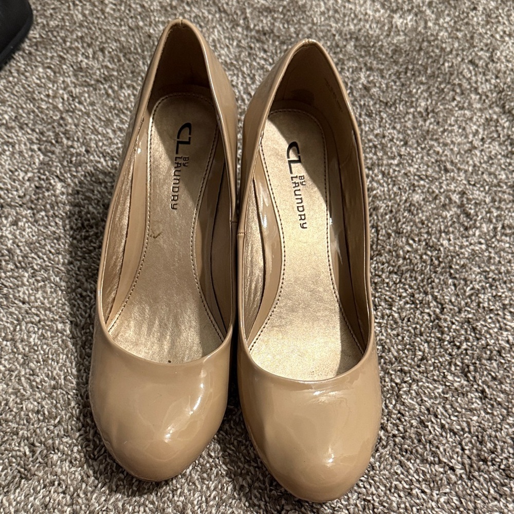 CL by Laundry Beige Patent Round-Toe Pumps